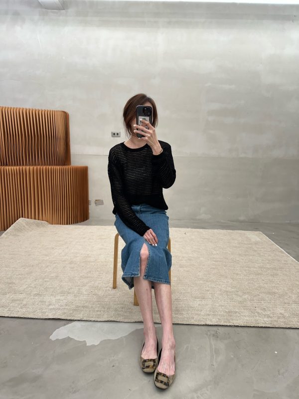 S__82100685_0 洞洞勾針長袖上衣