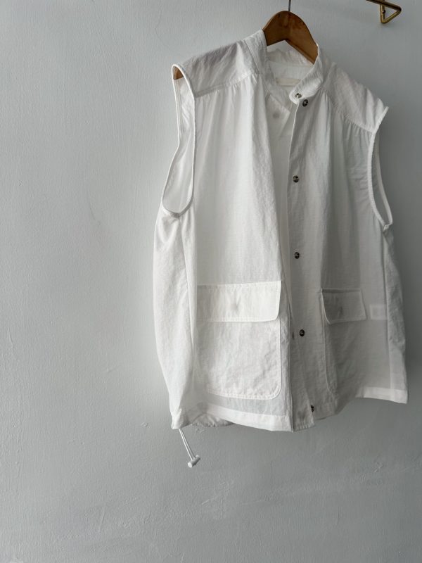 S__85024814_0 雙口袋小皺褶背心外套