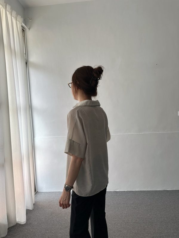 S__85024946_0 天絲觸感V領上衣